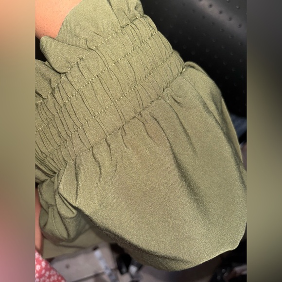 Gently Used: Women’s Small High-Stretch Joggers Pants (Small) - Picture 5 of 9